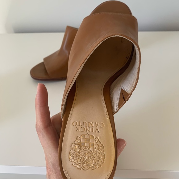 Size 10 Vince Camuto Leather and wood slides - Picture 2 of 4